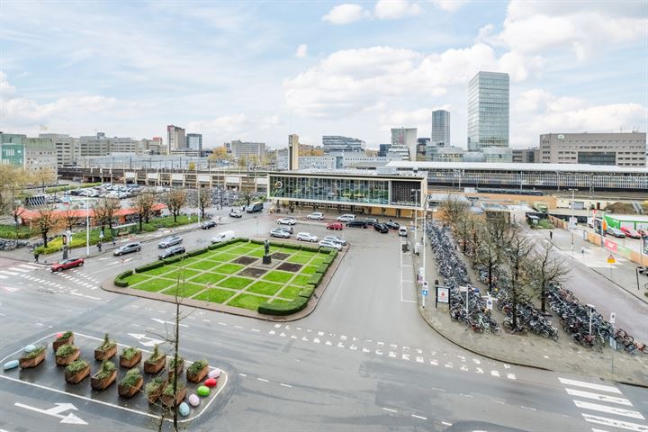 View photo 31 of Stationsplein 84