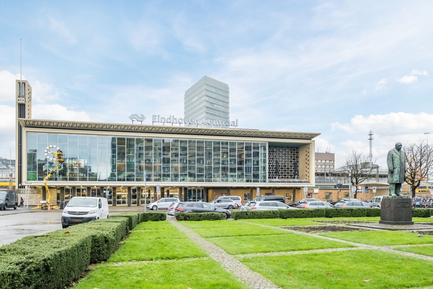 Photo 5 of Stationsplein 84