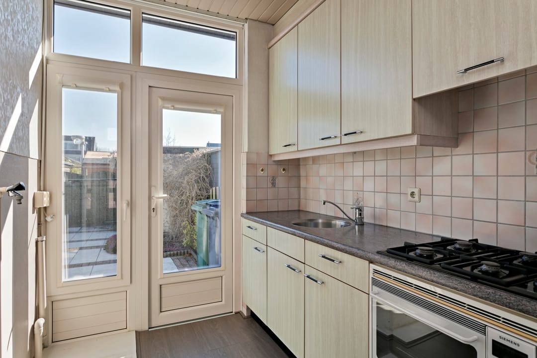 Photo 11 of Gruttostraat 8