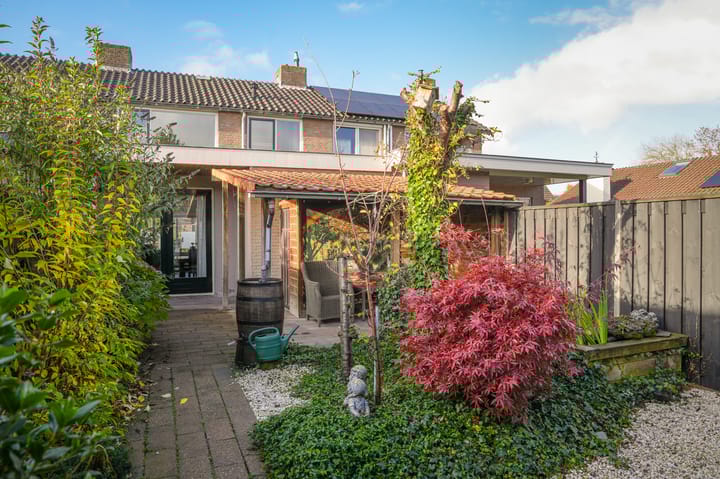 Foto 23 van Lijsterbesstraat 9