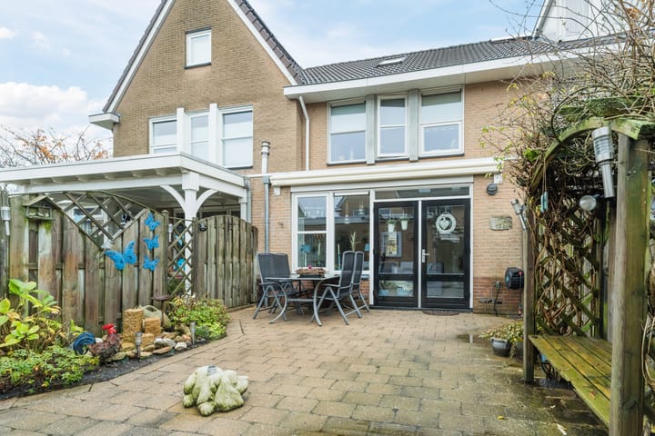 Foto 2 van Lentetuin 74