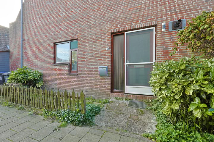 Foto 7 van Papegaaistraat 38