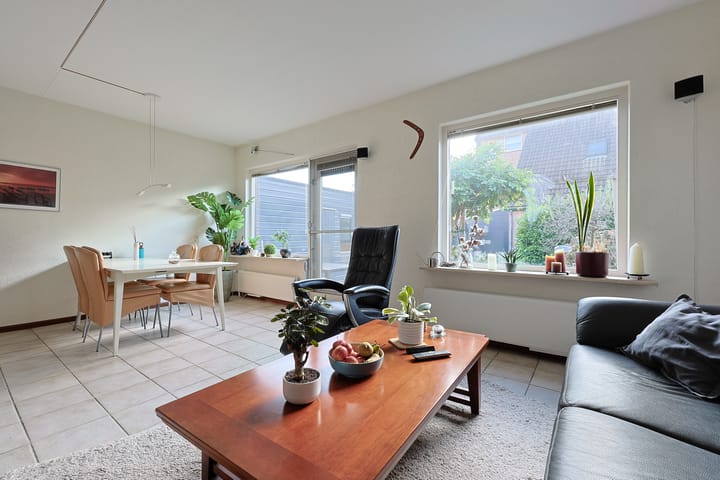 Foto 14 van Papegaaistraat 38