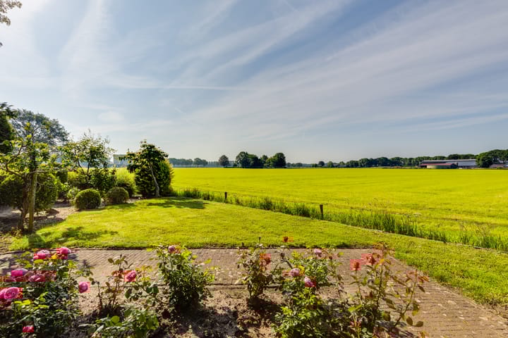 Photo 2 of Strengsche Veld 8