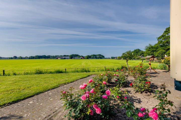 Bekijk foto 40 van Strengsche Veld 8