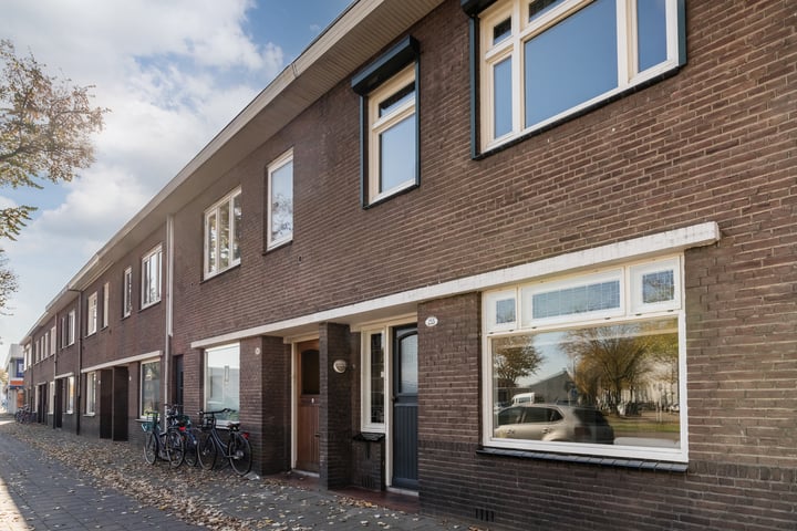 Bekijk foto 47 van Ringbaan-Oost 255