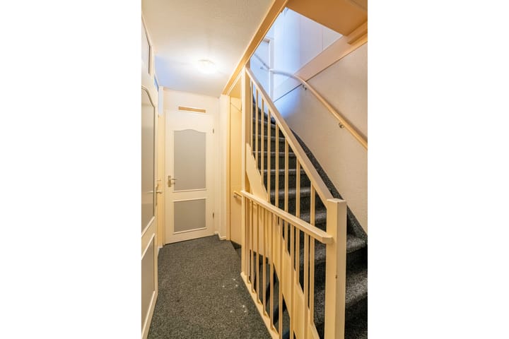 Photo 16 of Heintje Davidsweg 59