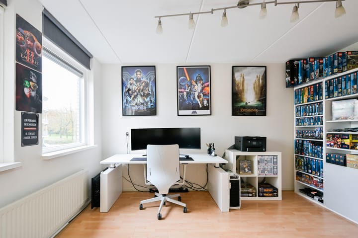 Photo 19 of Steenuil 64