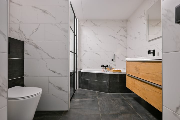 Photo 20 of Steenuil 64