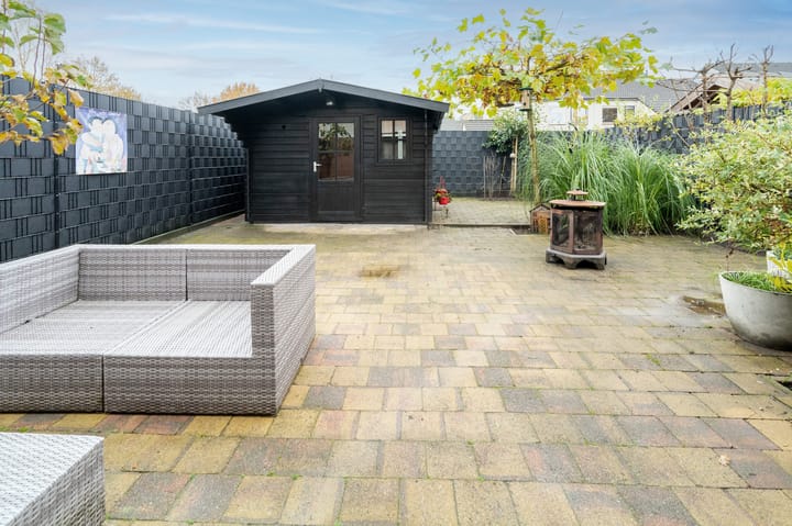 Photo 28 of Steenuil 64