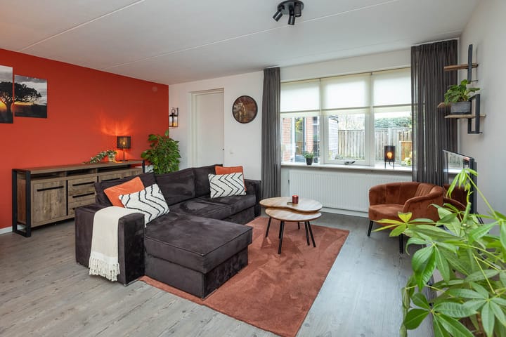 Foto 8 van Dovenetel 24