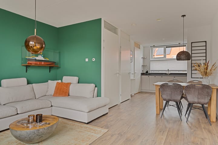 Foto 10 van John Lennonplein 45