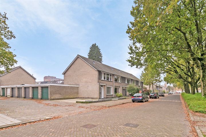 View photo 32 of Flevolandlaan 30