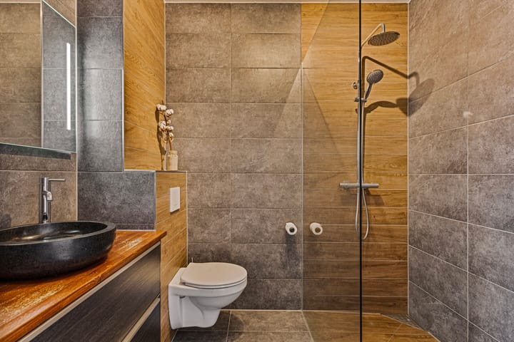 Foto 18 van John Lennonplein 45