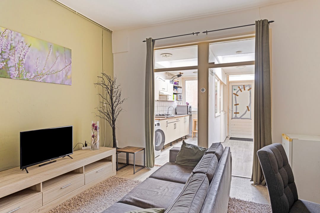 Photo 8 of Oostwal 16