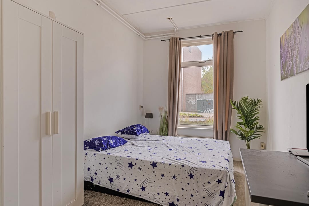 Photo 11 of Oostwal 16