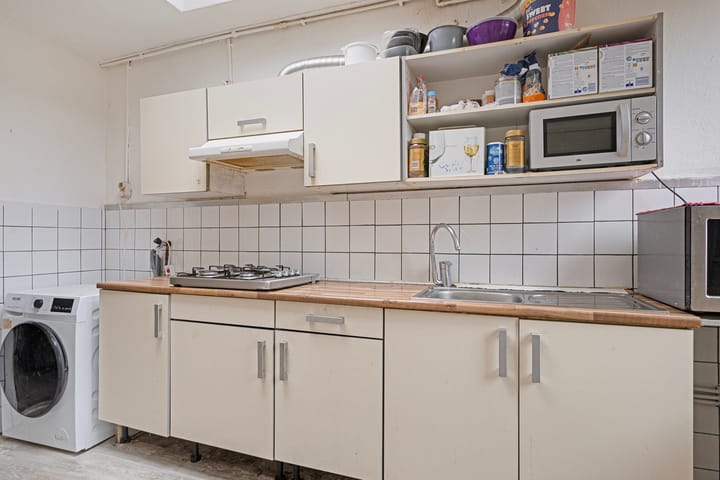 Foto 14 van Oostwal 16