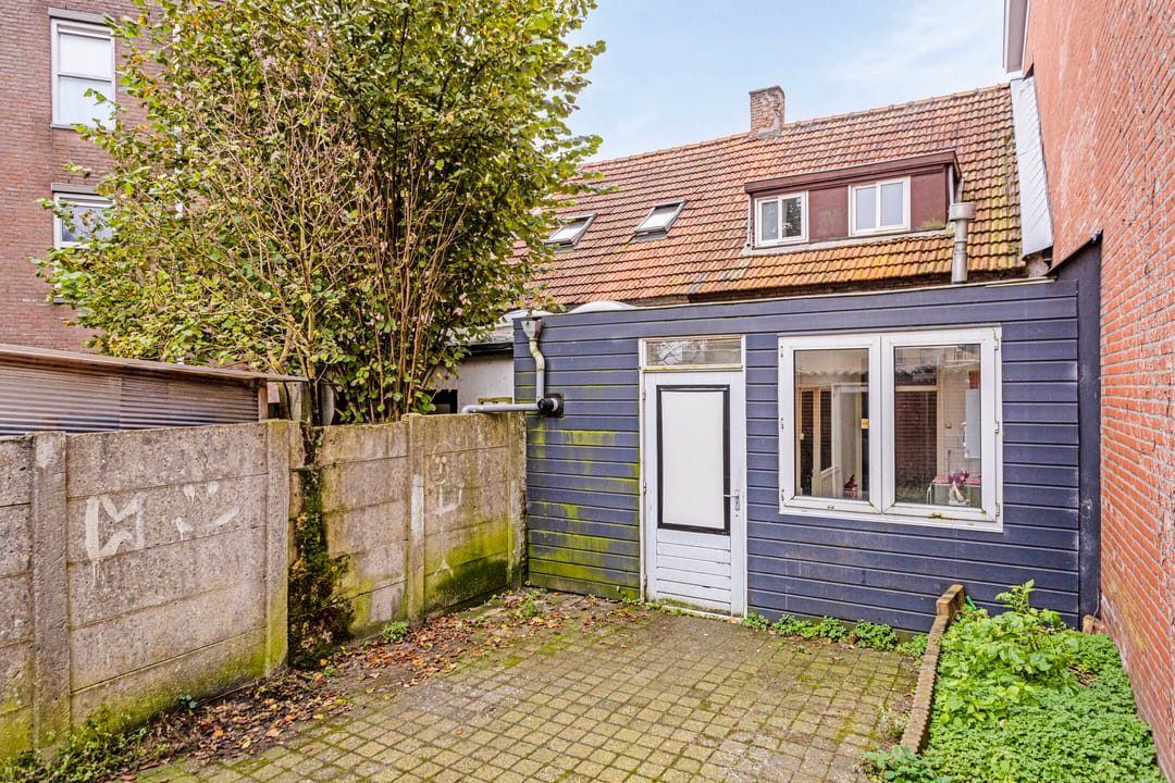 Photo 28 of Oostwal 16