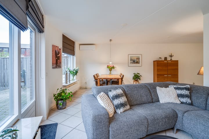 Photo 12 of Vesta 17