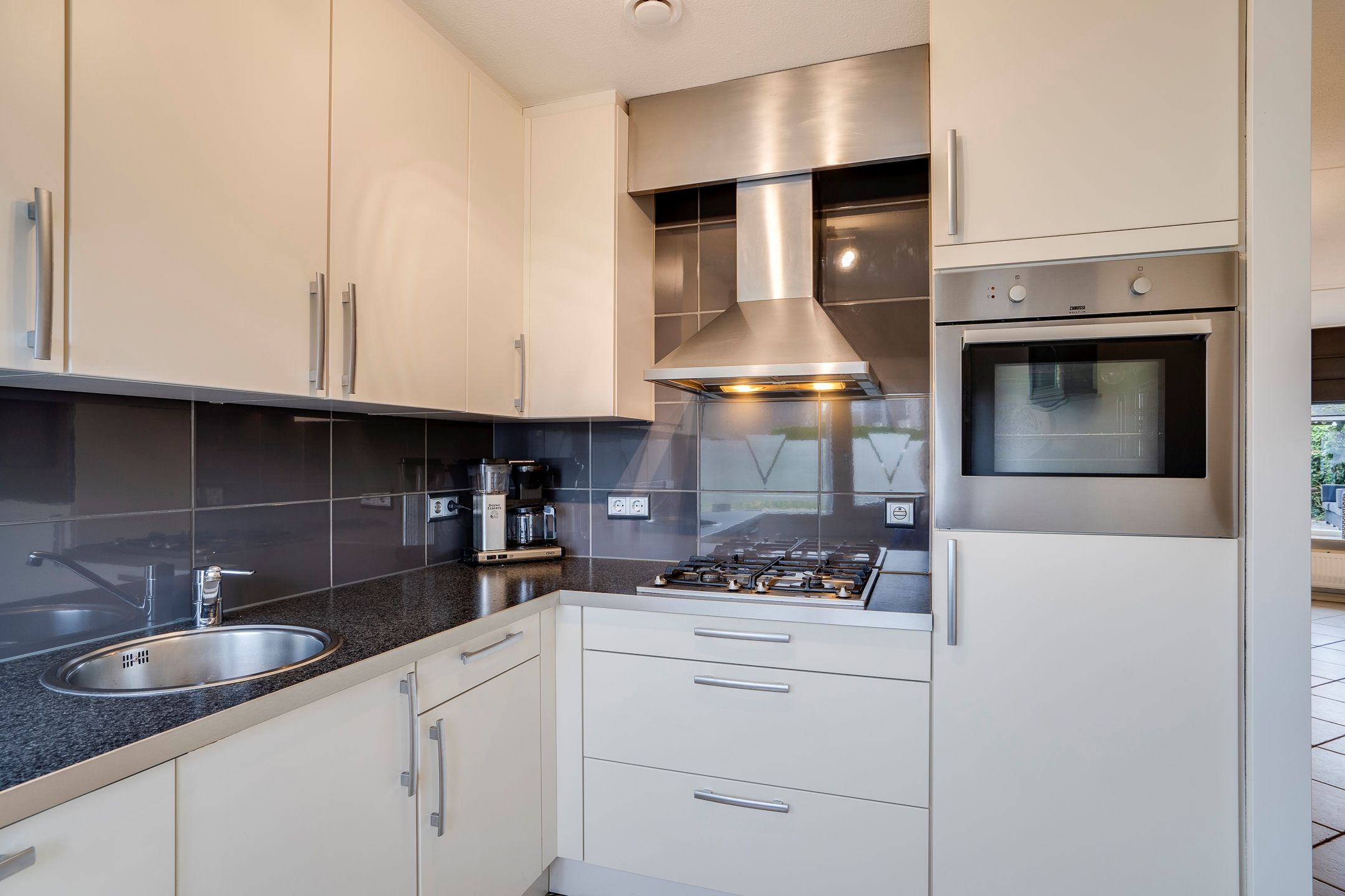 Photo 18 of Vesta 17