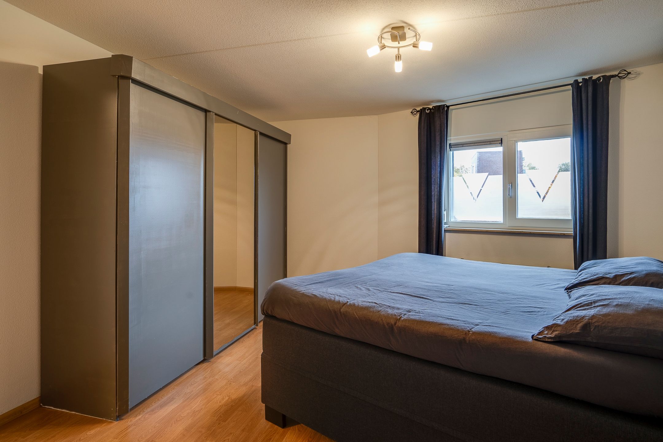 Photo 33 of Vesta 17