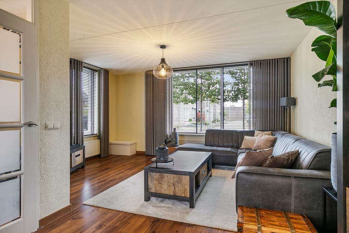 Foto 2 van Wielewaal 27