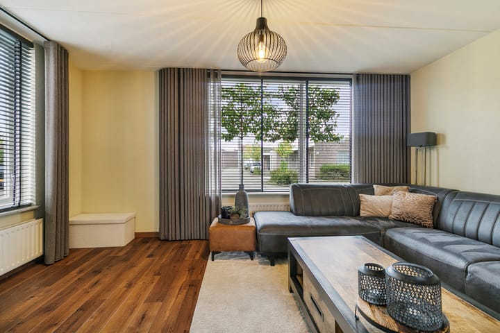 Foto 3 van Wielewaal 27