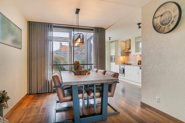 Foto 7 van Wielewaal 27