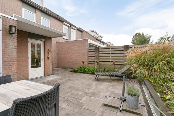 Foto 30 van Wielewaal 27