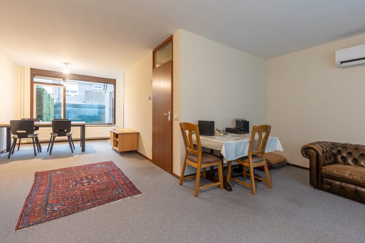 Foto 6 van René van Oranjestraat 1