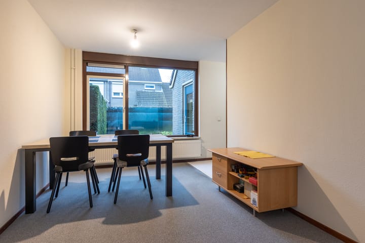 Foto 8 van René van Oranjestraat 1