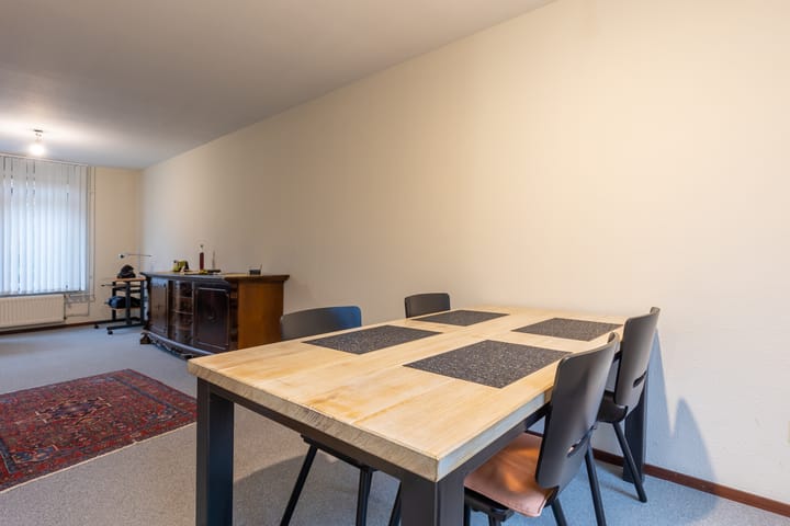 Foto 12 van René van Oranjestraat 1