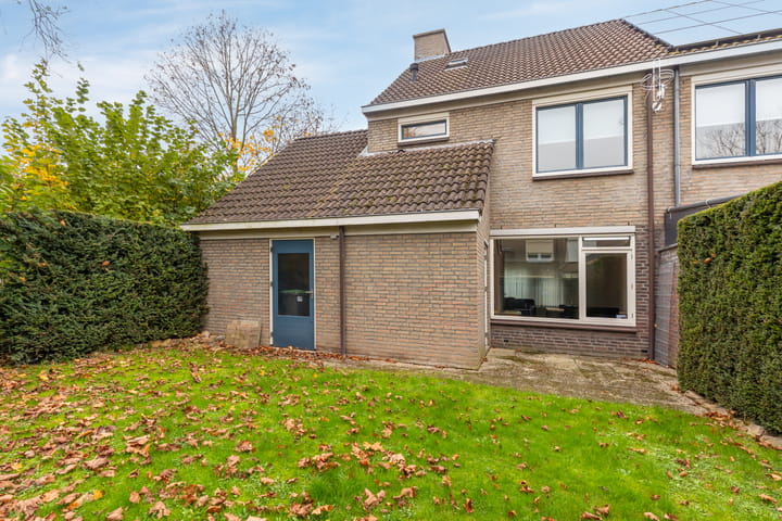 Foto 31 van René van Oranjestraat 1