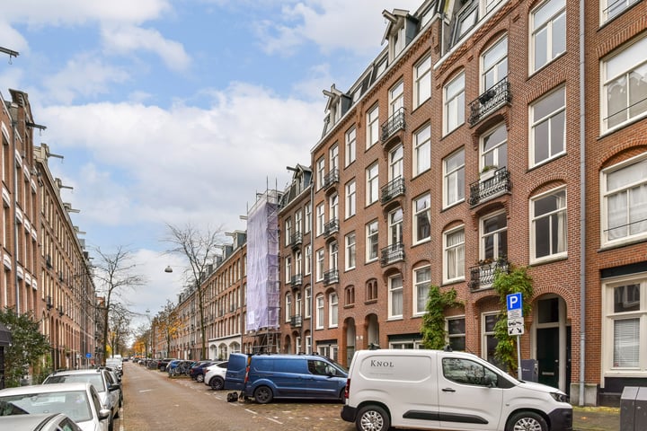 Bekijk foto 16 van Van Ostadestraat 6-2