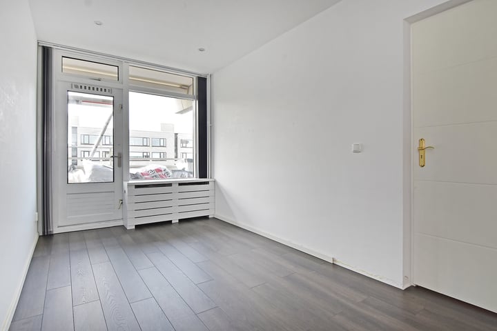 View photo 23 of Catharina van Rennesstraat 133