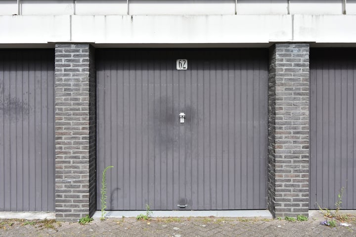 View photo 33 of Catharina van Rennesstraat 133