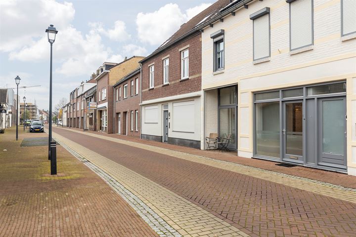 Bekijk foto 3 van Feurthstraat 13