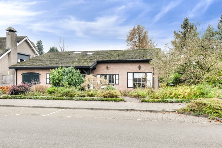 Photo 1 of Burgemeester van Oerslaan 54