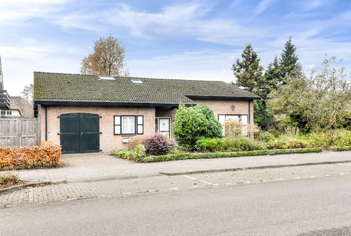 Foto 2 van Burgemeester van Oerslaan 54