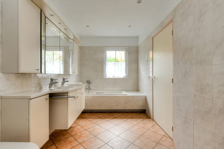 Photo 18 of Burgemeester van Oerslaan 54