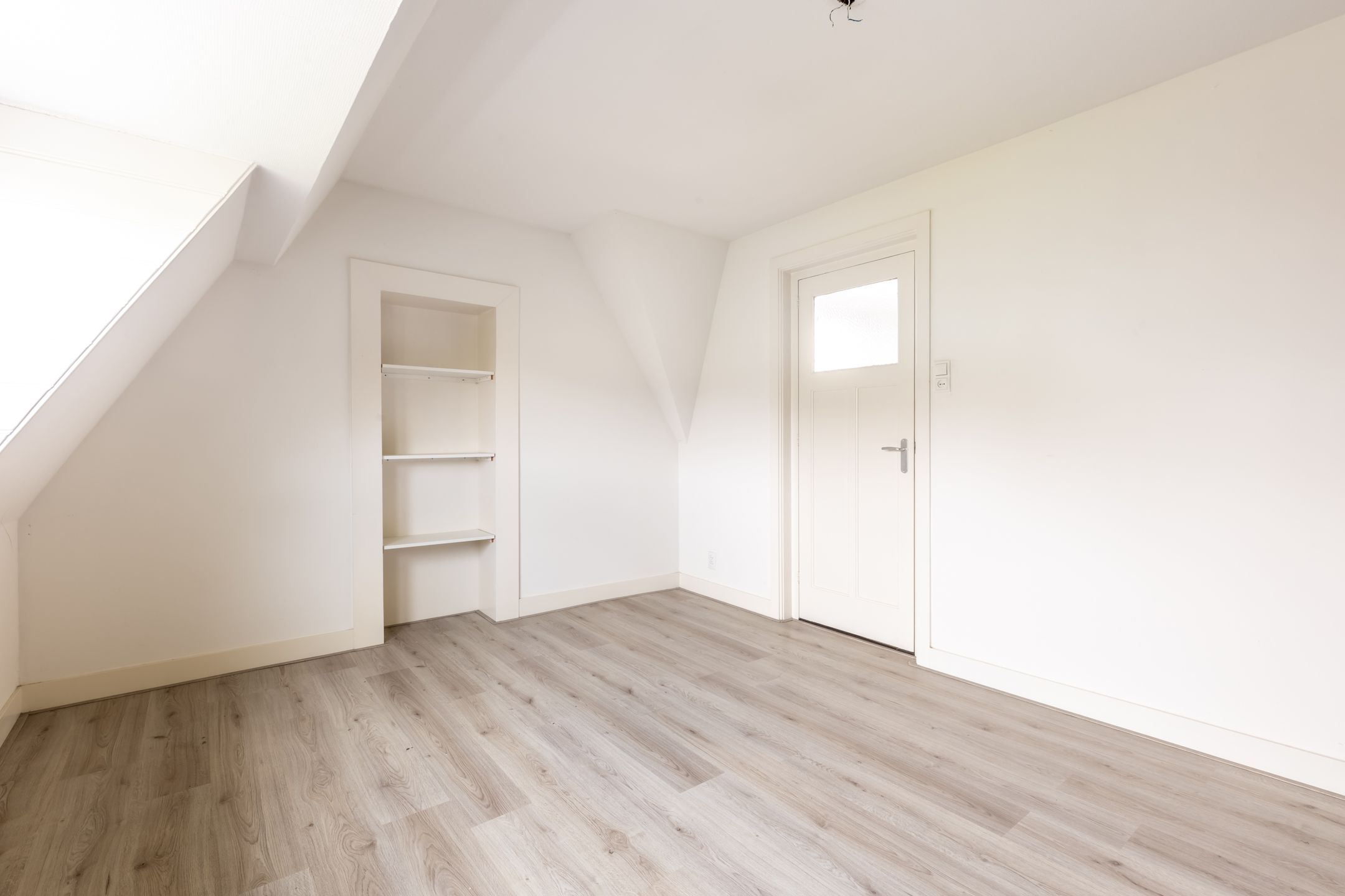 Foto 15 van Wolphaertsbocht 393-B02