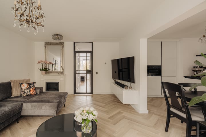 Photo 3 of Bruins Slotstraat 11