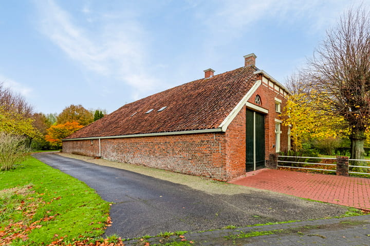Photo 21 of Veenweg 10