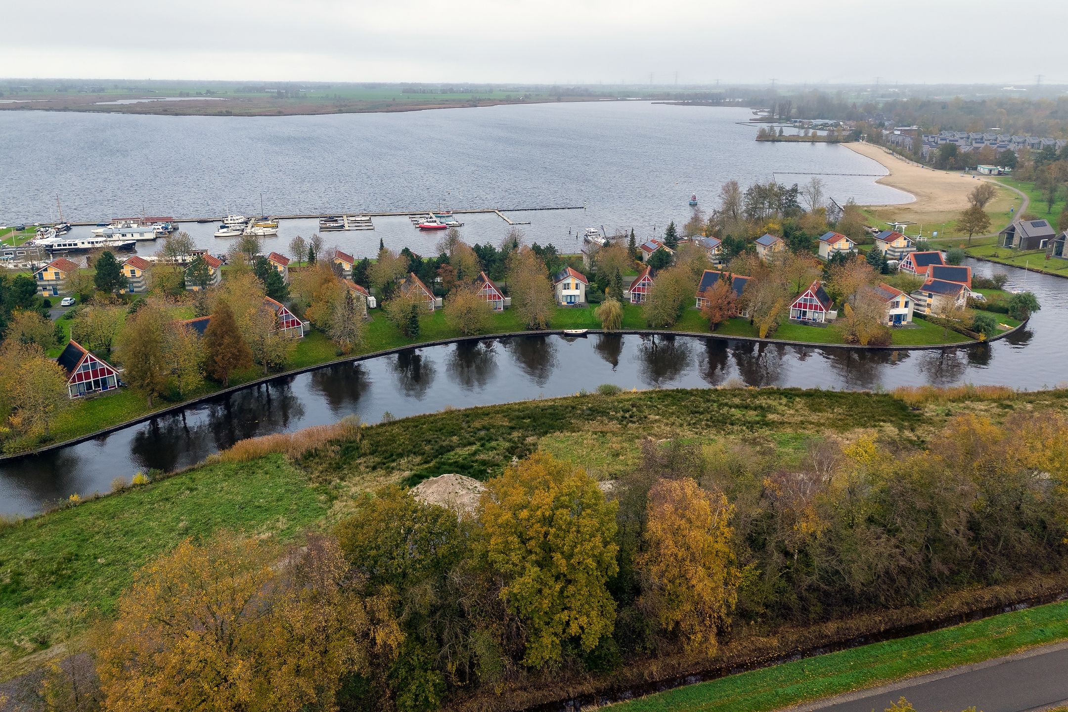 Foto 3 van Roegeweg 1-24