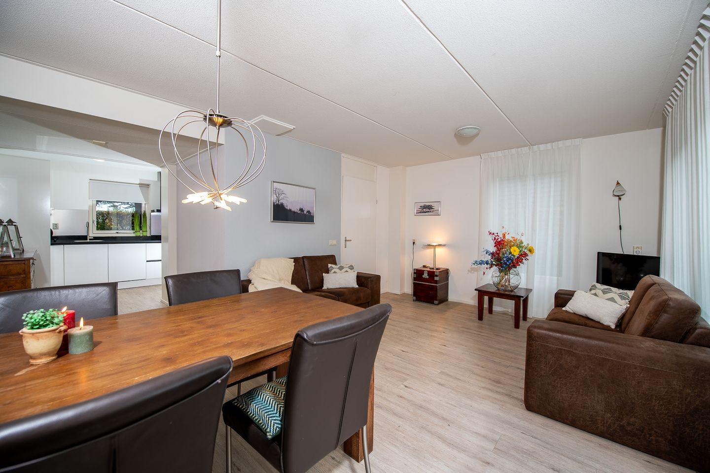 Foto 14 van Roegeweg 1-24