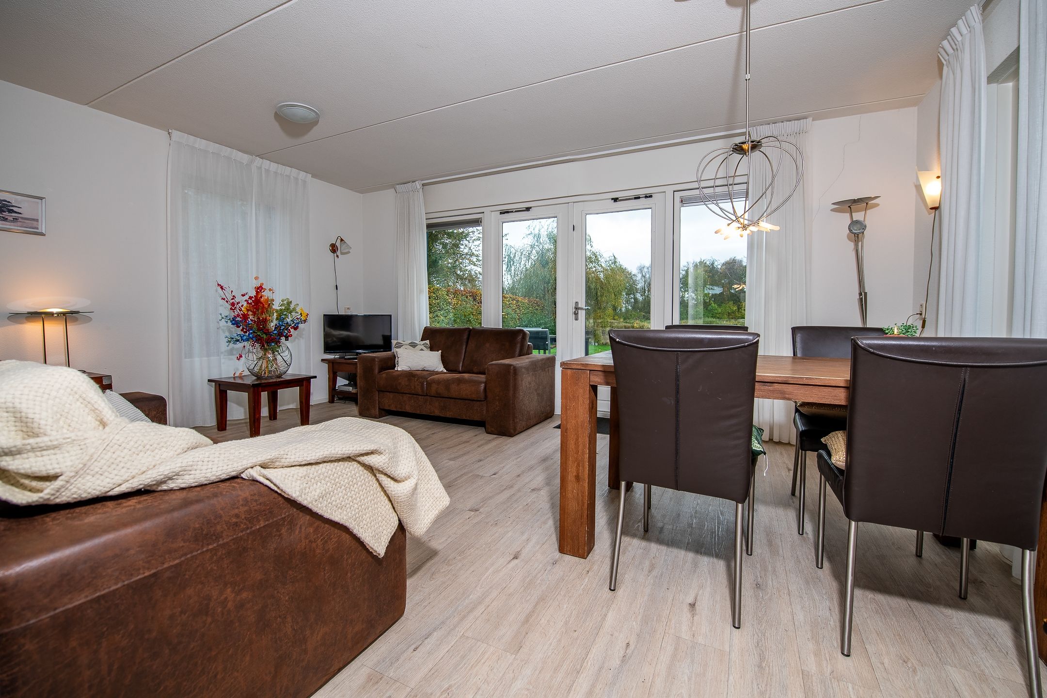 Foto 15 van Roegeweg 1-24