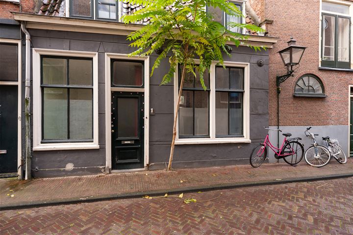 Bekijk foto 3 van 4e Binnenvestgracht 1