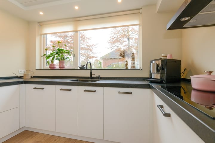 Foto 3 van Waterland 37