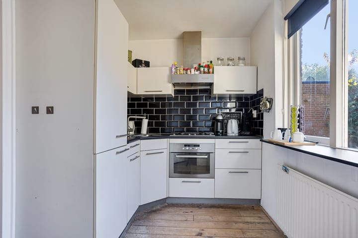 Foto 3 van Staartmees 8