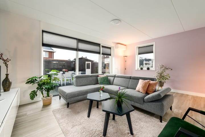 Foto 2 van Distelvlinder 33